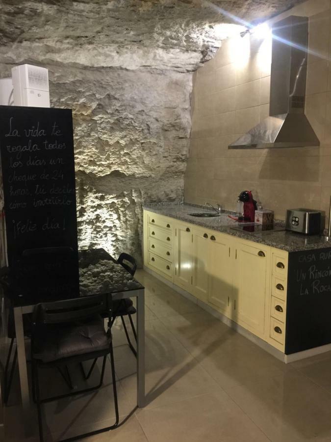 הוילה Setenil De Las Bodegas Casa Cueva Un Rincon En La Roca מראה חיצוני תמונה
